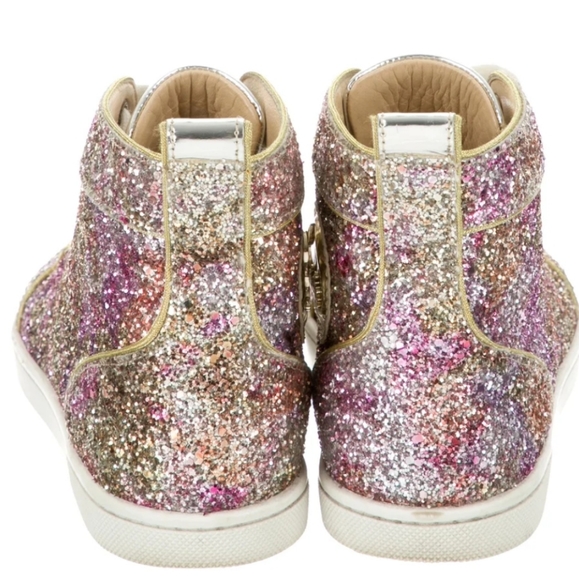 Christian louboutin comes with box and dust bag - Picture 3 of 4